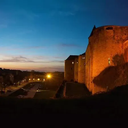 Lejlighed Budget Avec Parking Charleville-Mézières